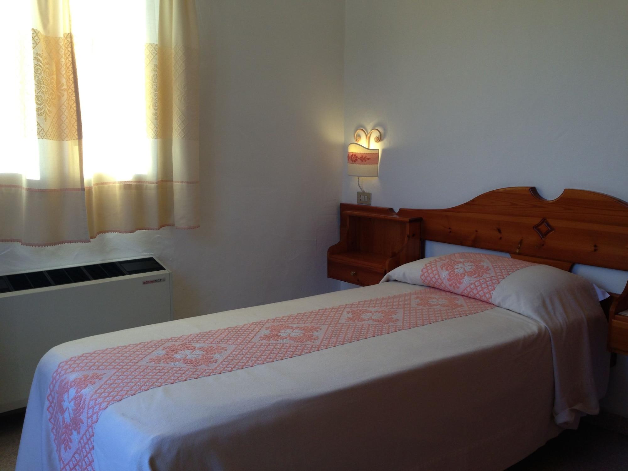 Hotel 3 Botti บายาซาร์ดิเนีย ภายนอก รูปภาพ