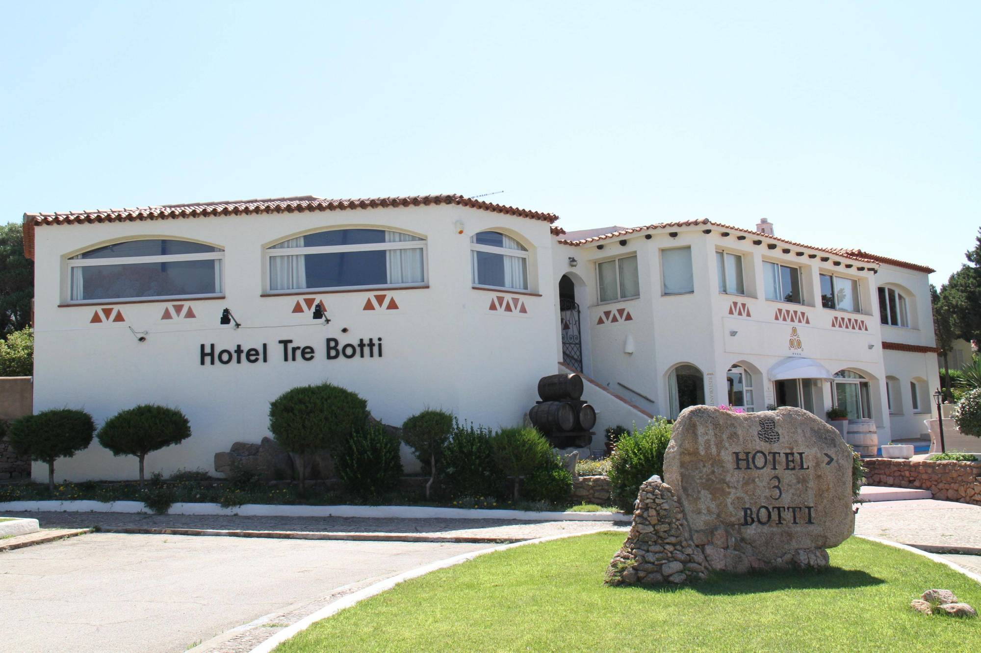 Hotel 3 Botti บายาซาร์ดิเนีย ภายนอก รูปภาพ