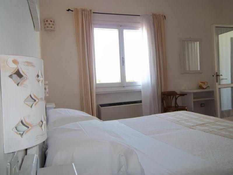 Hotel 3 Botti บายาซาร์ดิเนีย ภายนอก รูปภาพ